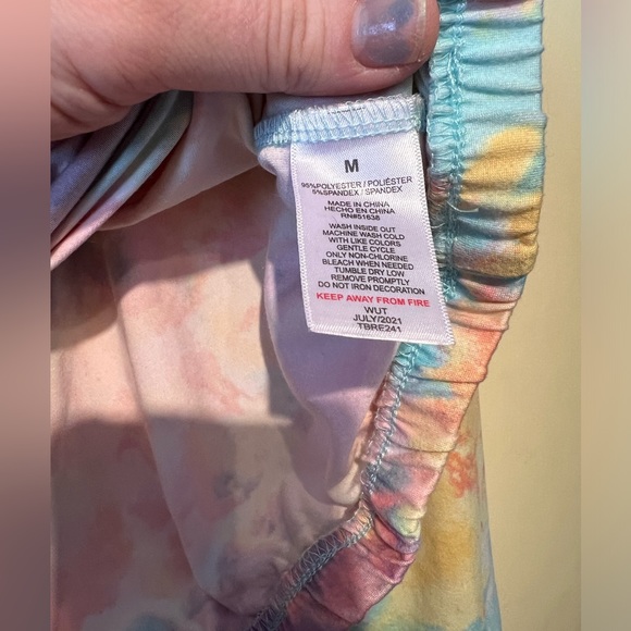 NWOT Kidtopia long-sleeved shirt and pants set tie-dye child medium - Picture 2 of 11